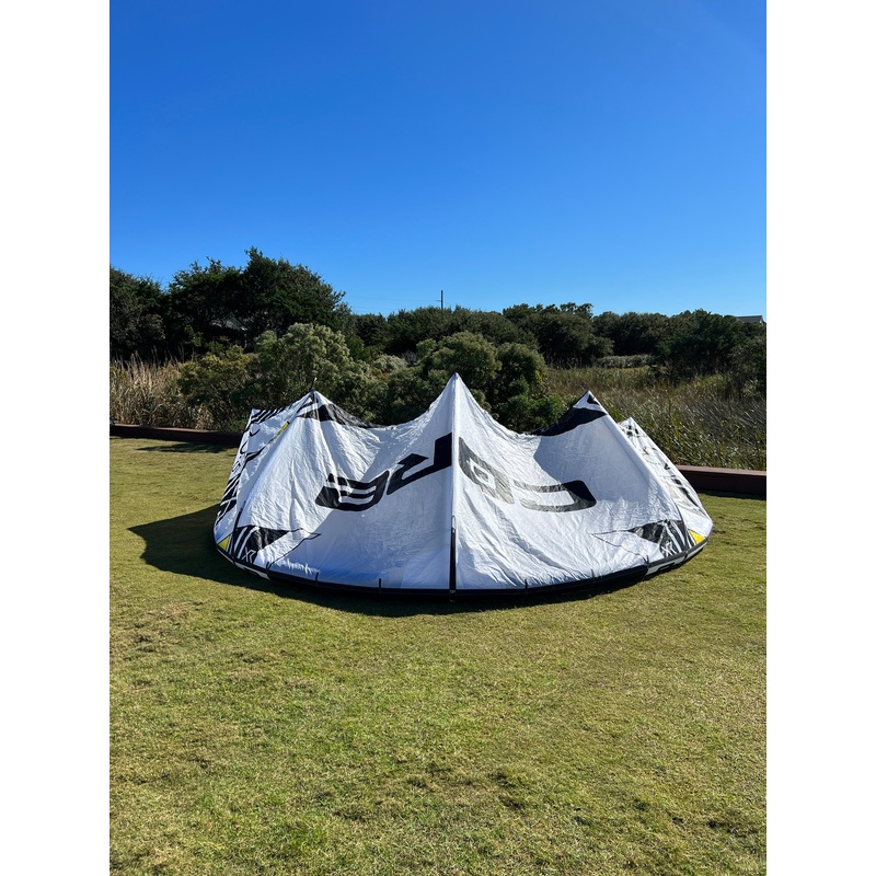 USED Core XR6 Kite-13.5m-White