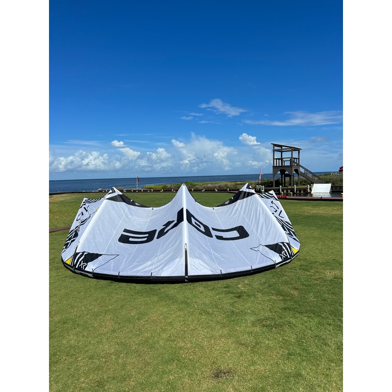 USED Core XR6 LW Kite-15m-White