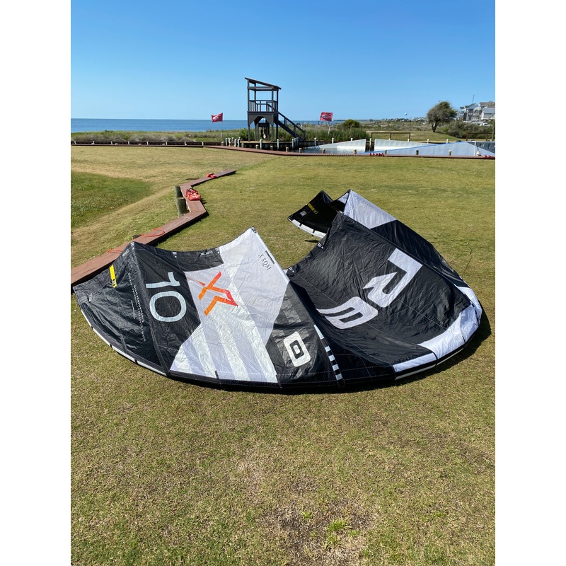 USED Core XR7 Kite-10m-Black
